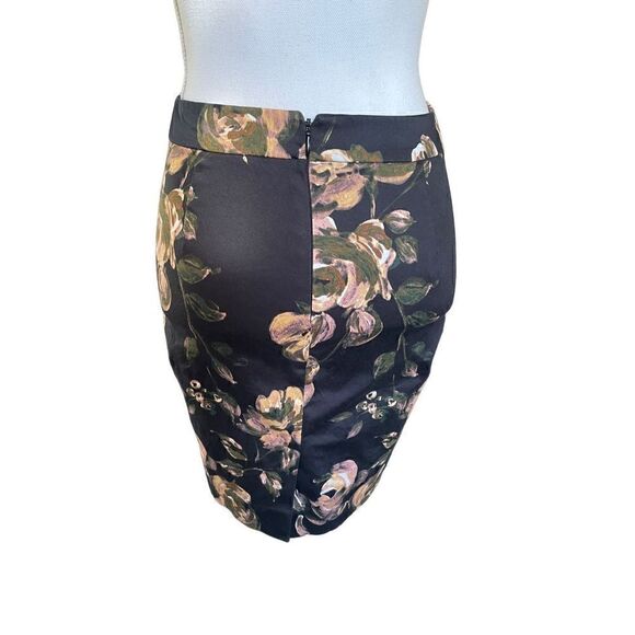 J.Crew Pencil Skirt in a delicate floral pattern 00p - Picture 4 of 4